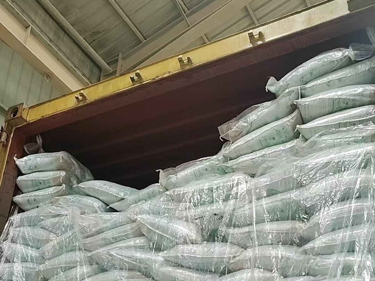 xếp container cát mèo